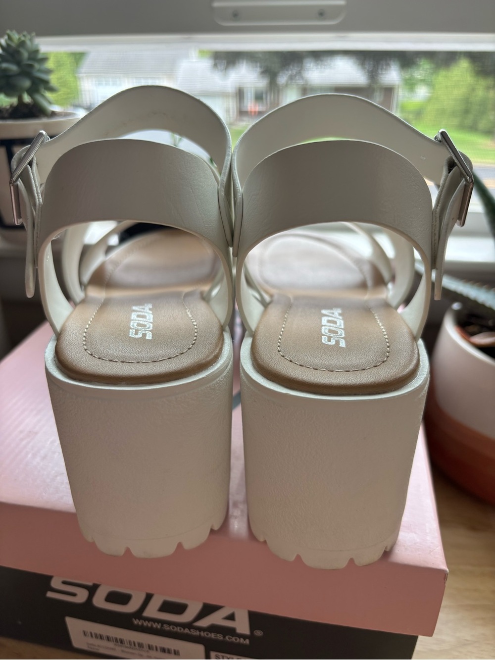 SODA White Chunky Platform Strappy Sandals - Picture 6 of 7